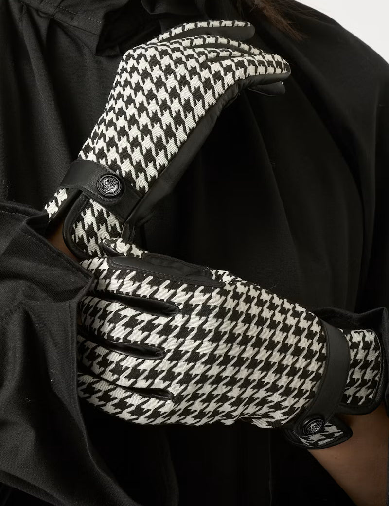 1551_675a762d77-hannah-houndstooth-riding-gloves-995-black-3560-1500x2000-original.avif