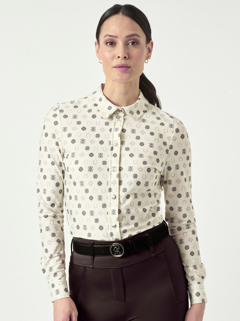 Front view of a female model wearing the Off White PS of Sweden Valerie Printed Long Sleeve Shirt on a plain background