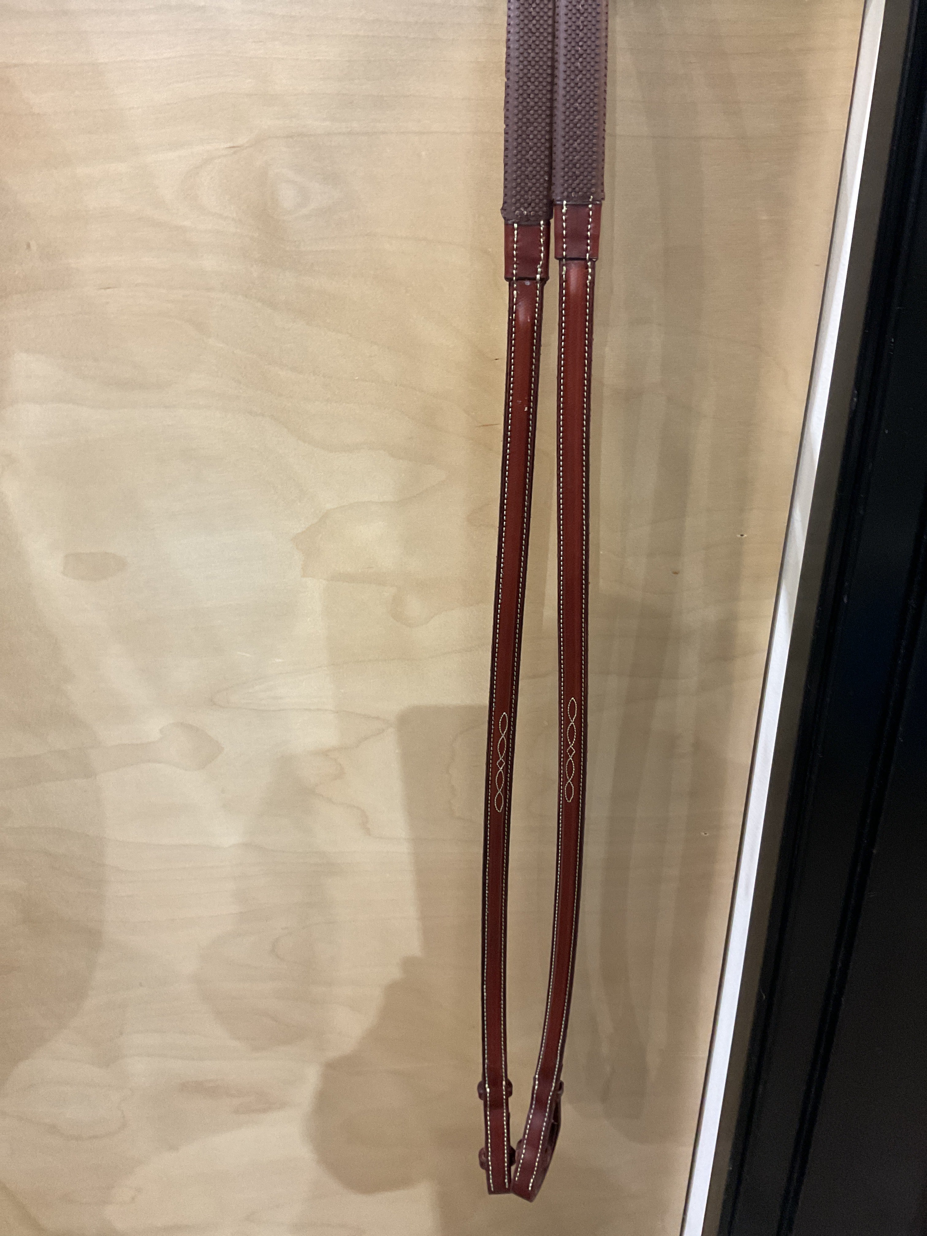 Edgewood Fancy Stitched Raised  Rubber Reins