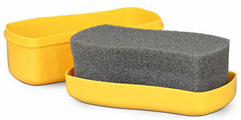Side view of the Effax Speedy Leather Shine Sponge on a white background