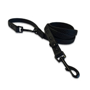 View of the Black PRO4MANCE Com4rt Grip Dog Leash on a plain background