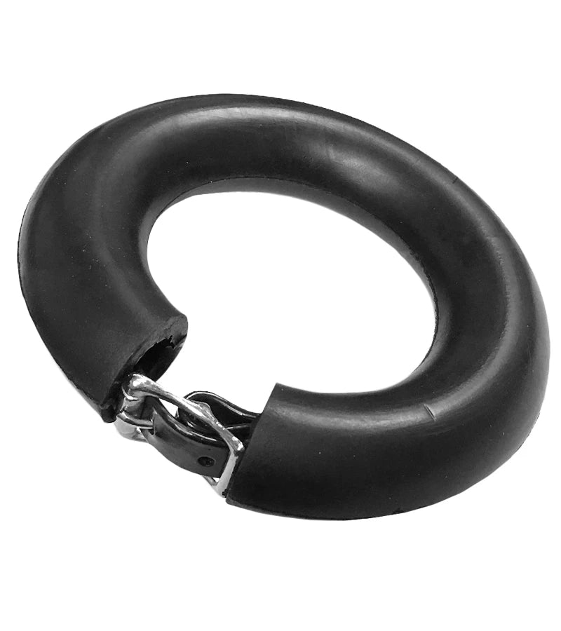 View of the Jacks Rubber Fetlock Ring on a plain background