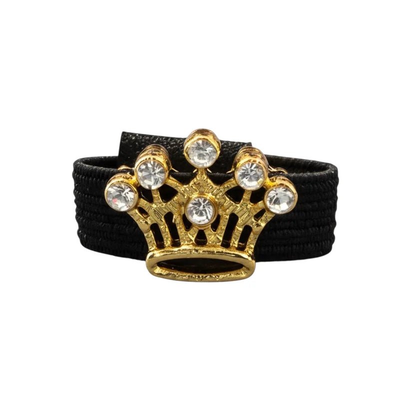 View of the Crown Dubois Cheval Crop Charm on a white background