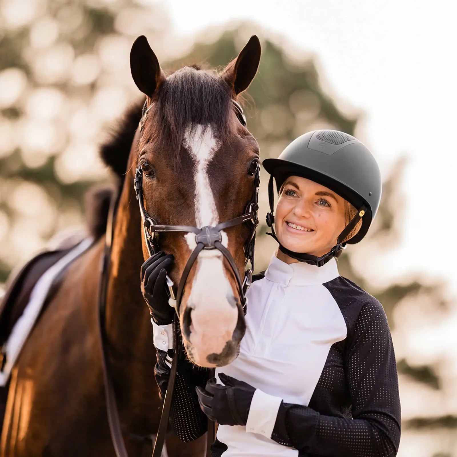 Equinavia Crown MIPS Helmet